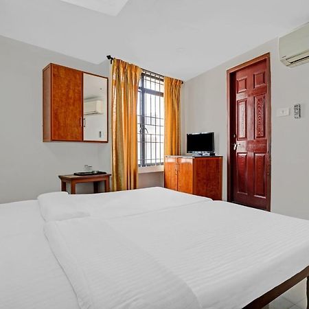 Collection O Aramam Executive Inn Kochi Екстер'єр фото