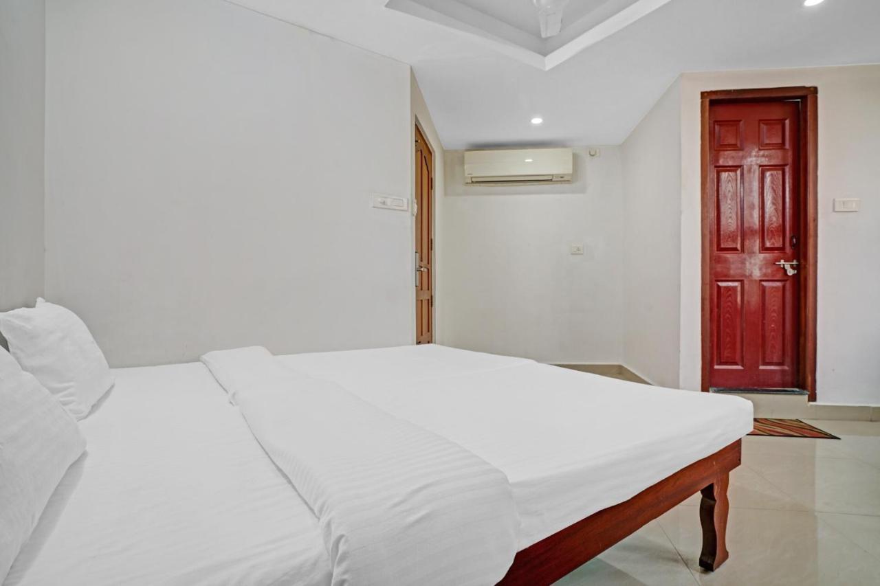 Collection O Aramam Executive Inn Kochi Екстер'єр фото