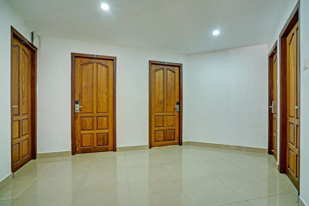 Collection O Aramam Executive Inn Kochi Екстер'єр фото