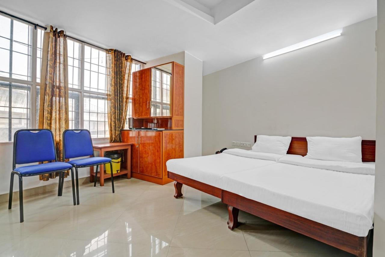 Collection O Aramam Executive Inn Kochi Екстер'єр фото